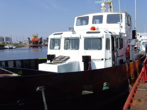 Survey of a small motor launch in Belgium.